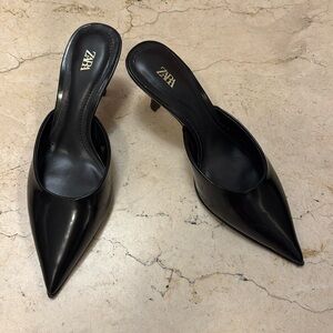Zara pointed toe kitten heel
